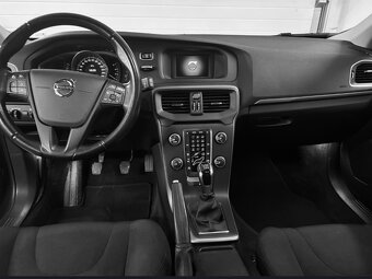 Volvo v40 D2 - 5
