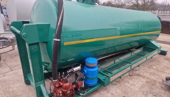 Cisterna na hákový nosič kontajnerov 12 m3 a 8,5 m3 - 5