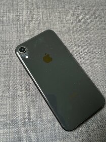 Apple iPhone XR 128GB Black - 5