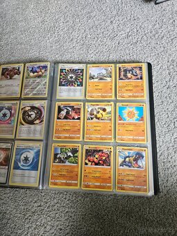 Album plne pokemon karet - 5