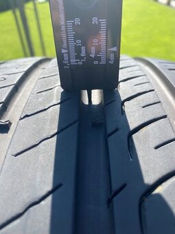 Prodám 255/30 r19 Barum Bravuris 5HM - 5