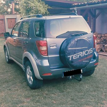 Daihatsu Terios 1.5 4WD, r. 2006 – spolehlivé SUV - 5