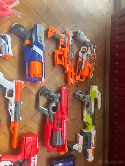 Různé pistole Nerf - 5