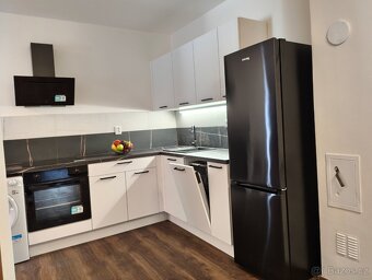 Majitel nabízí k dlouhodobému pronájmu dva nové byty 3+kk v - 5