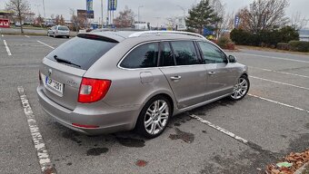 Superb 2 combi 2.0 TDI 4x4 125kW top stav - 5