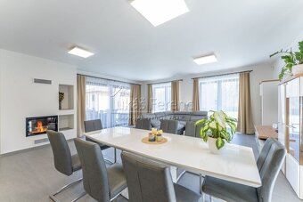 Prodej, rodinný dům, dispozice 4+kk/Garáž, terasa, bazén, po - 5