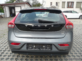 Volvo V 40 2.0 D2 ECO KINETIC vozidlo po prvním majiteli - 5