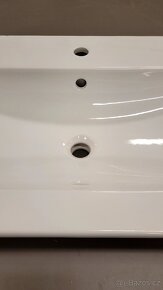 VILLEROY & BOCH VERITY LINE umyvadlo 100 cm,
- 5