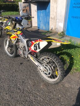 Suzuki RMZ 450 r.v. 2009 “SPĚCHÁ” do konce týdne za 40000,- - 5