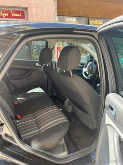Ford Focus 1.6 - 5