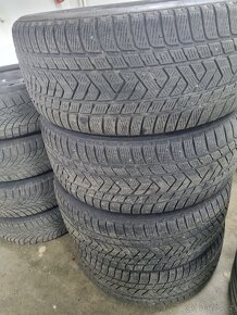 Zimní pneu 285/45 R20 - 5