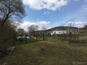 Kuřim - zpevněná oplocená plocha - 5