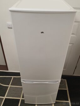 jako nová ÚZKÁ 50cm šířka moderní A++ lednice - 5
