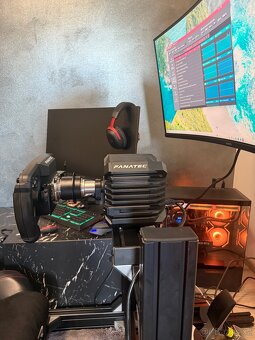 Sim Racing | Sim Rig | Fanatec | Moza Racing - 5