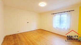 Pronájem bytu 1+1 se zahradou a parkováním, 43 m2, ul. Jaros - 5
