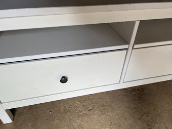 IKEA Hemnes TV stolek - 5