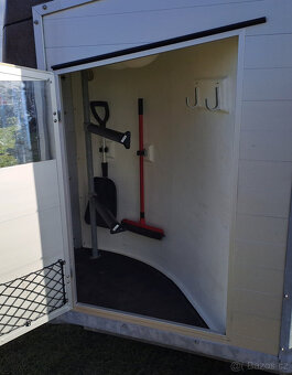 Prodám celohliníkový přívěs - přepravník na 2 koně Böckmann - 5