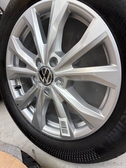 Alu Kola Vw Caddy Nové 215/55/17 zimní komplet Org.Vw - 5
