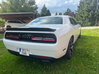 Dodge Challanger 5,7 V8 - 5