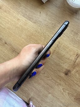 iPhone 11 Black 64GB - 5