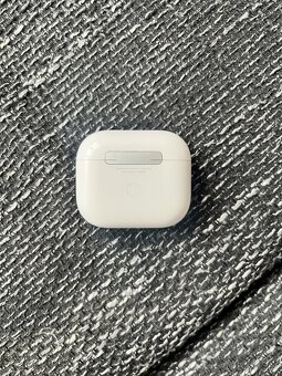 AirPods 2021 s bezdrátově nabíjecím pouzdrem - 5