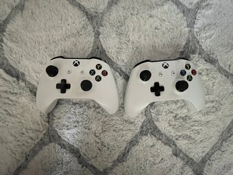 Xbox One S s mechanikou, 2 ovladače a 4 hry- vše plně funkčn - 5