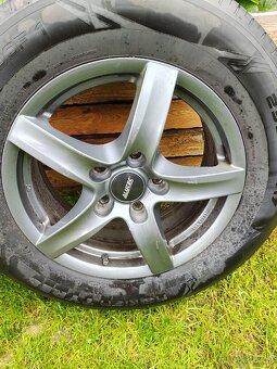 17" kola Alutec + zánovní pneu Nokian - 5