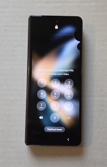 Samsung Galaxy Z Fold 4 poškozený - 5