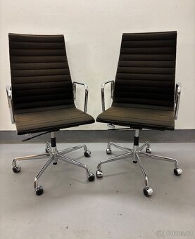 Kancelářská židle Vitra Eames EA 119 - 5