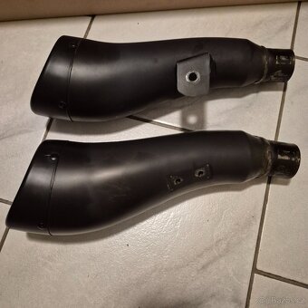 Koncovky výfuků na Indian Scout - 5