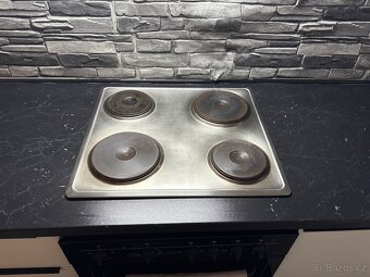 Bílo černá kuchyň - 5