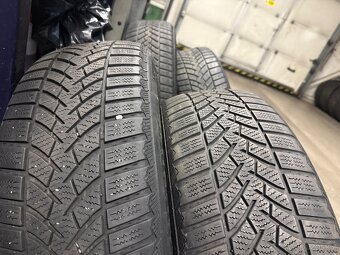 Prodám 205 55 r19 semperit speed-grip 3 - 5