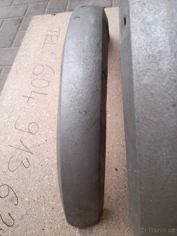 Blatníky Babetta 207, cena za oba 300,- - 5