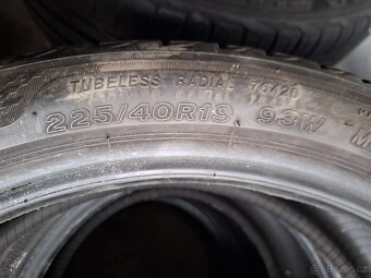 Prodám letní pneu 225/40/19 Bridgestone - 5