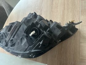 Světlo Volskwagen Golf - 5