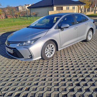 Toyota Corolla 1,5 / 92 kW, automat, v záruce - 5
