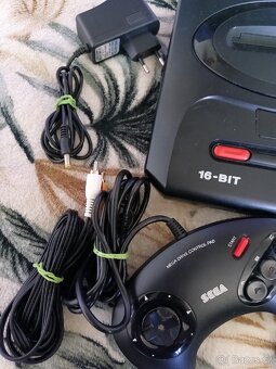 Sega Mega Drive II + Hry - 5