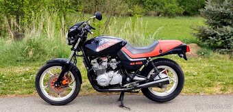 Suzuki GS 650 G Katana - 5