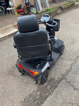 Skútr pro seniory - Invacare Orion Plus - velká sedačka - 5