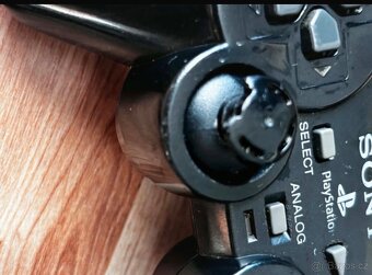 Prodám PlayStation 2 + 2 hry - 5