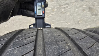 Letní pneu 235/50/19 Michelin - 5