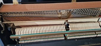 Černé piano Samick - 5