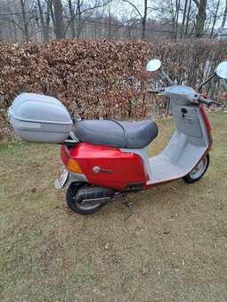 prodám skútr Piagio 50ccm - 5