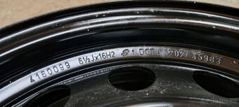 Prodám plechové disky+ čidla tlaku pneu na Toyota Auris. - 5