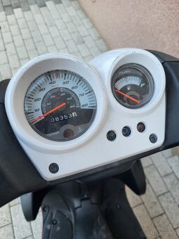 Yamaha Aerox - 5