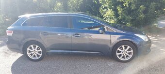Toyota Avensis combi 1.8i  108kw - 5