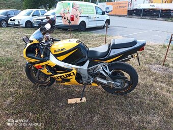 Suzuki GSX-R 750 k3 - 5