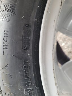 Nová Zimní kola Volkswagen Passat B8 pneu R17 - 5