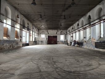 Skladovací hala 700m² - 5