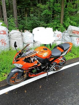 Kawasaki ninja zx-10r - 5